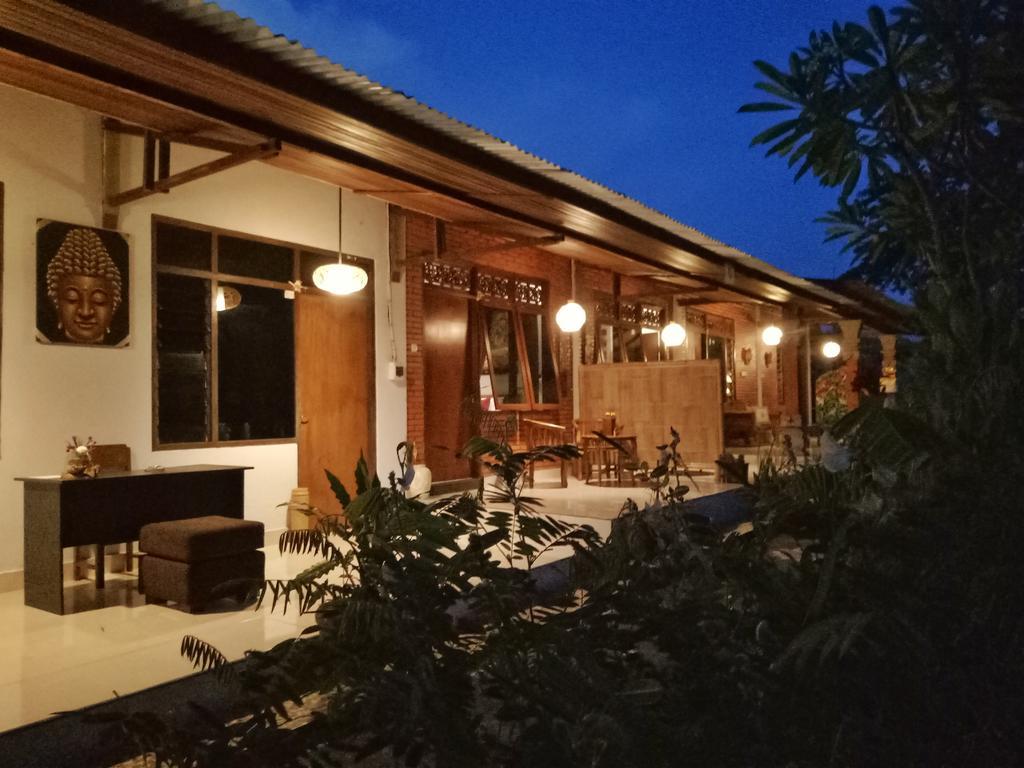 Апартаменты Geriya House Убуд Экстерьер фото